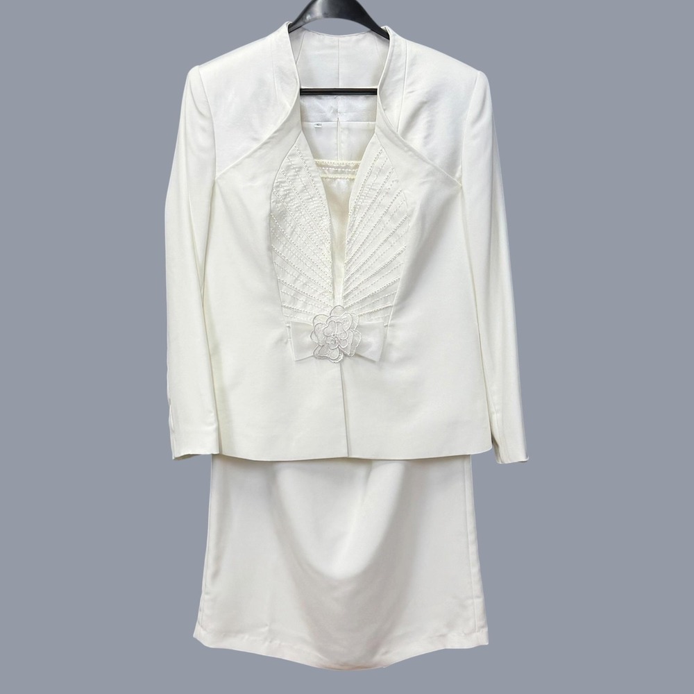 Elite Champagne Skirt Suit Womens‎ 12 White Satin Beaded Jacket Formal Church